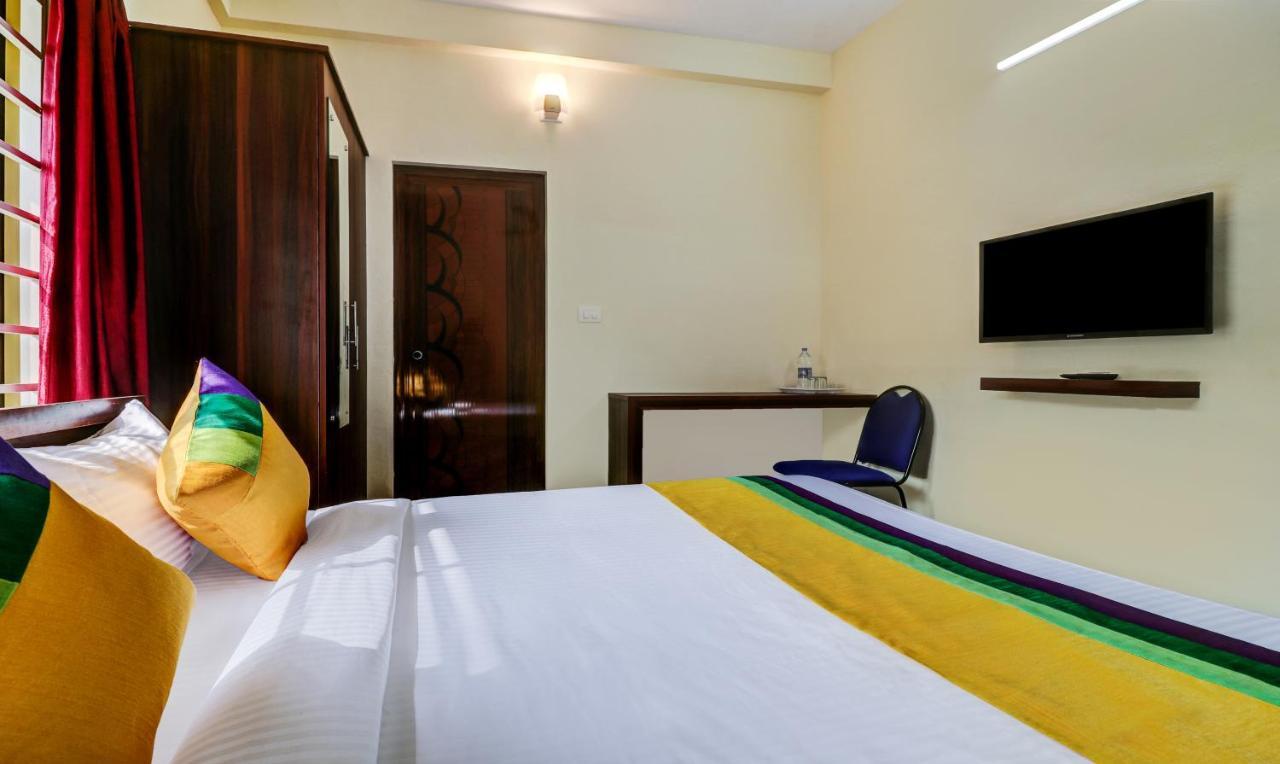 Itsy Hotels Rain Tulsi Stayz, Palarivattom Junction Kochi 外观 照片